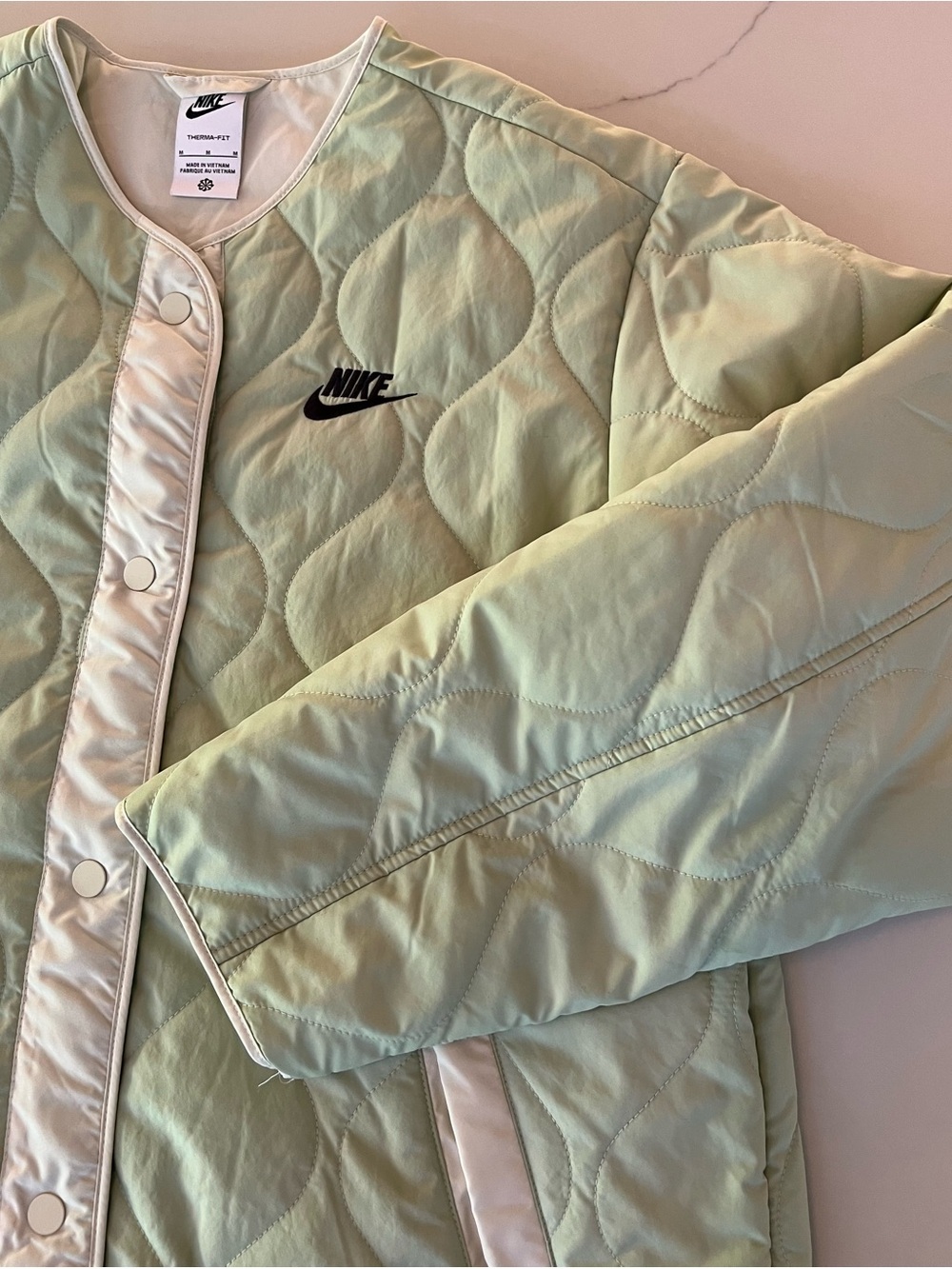 Nike Light Green Quilted Puffer Jacket with Contrast Trim